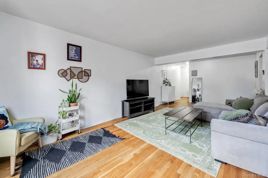 2420 Morris Avenue #5J, Bronx, NY 10468 - Image #2