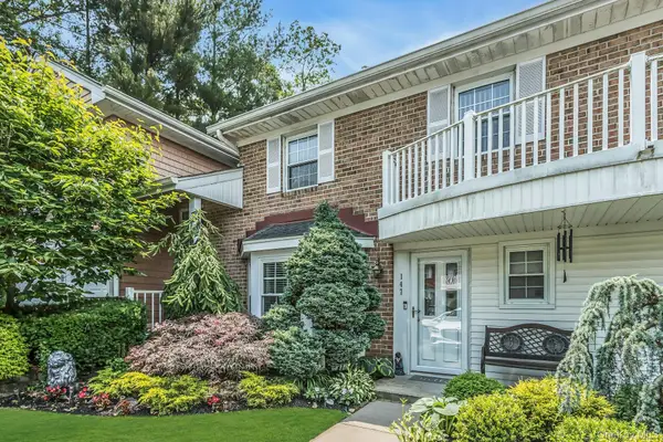 147 The Knoll, Syosset, NY 11791