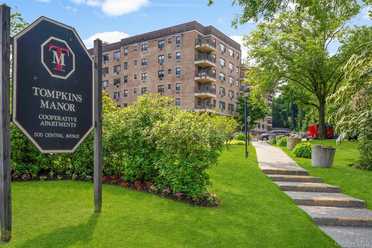 505 Central Avenue #609, White Plains, NY 10606 - #1