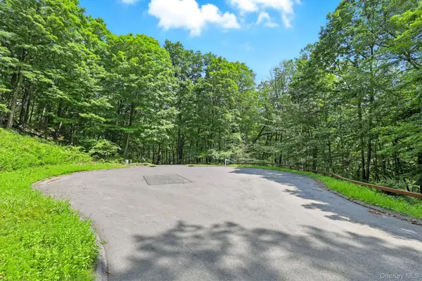 7 Vincent Lane, Armonk, NY 10504