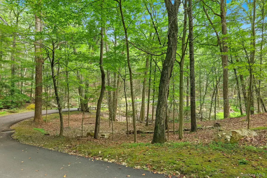 7 Vincent Lane, Armonk, NY 10504 - Image #3