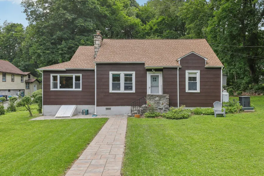 42 Baron De Hirsch Road, Crompond, NY 10517 - Image #3