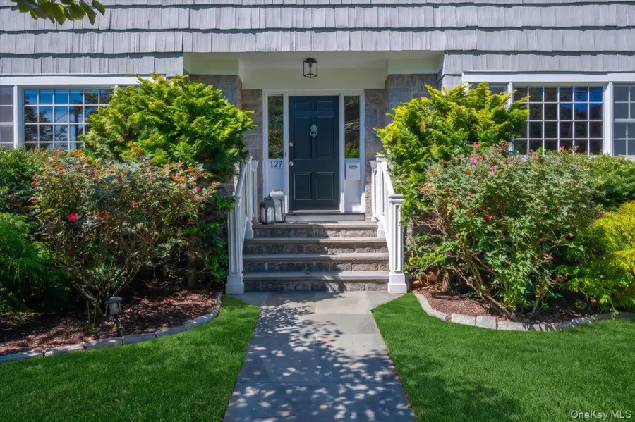 127 Harmon Avenue, Pelham, NY 10803 - #2