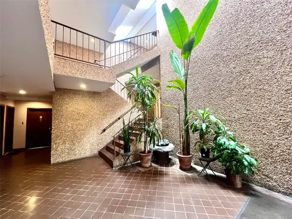 530 Hudson Avenue #A4, Cedarhurst, NY 11516