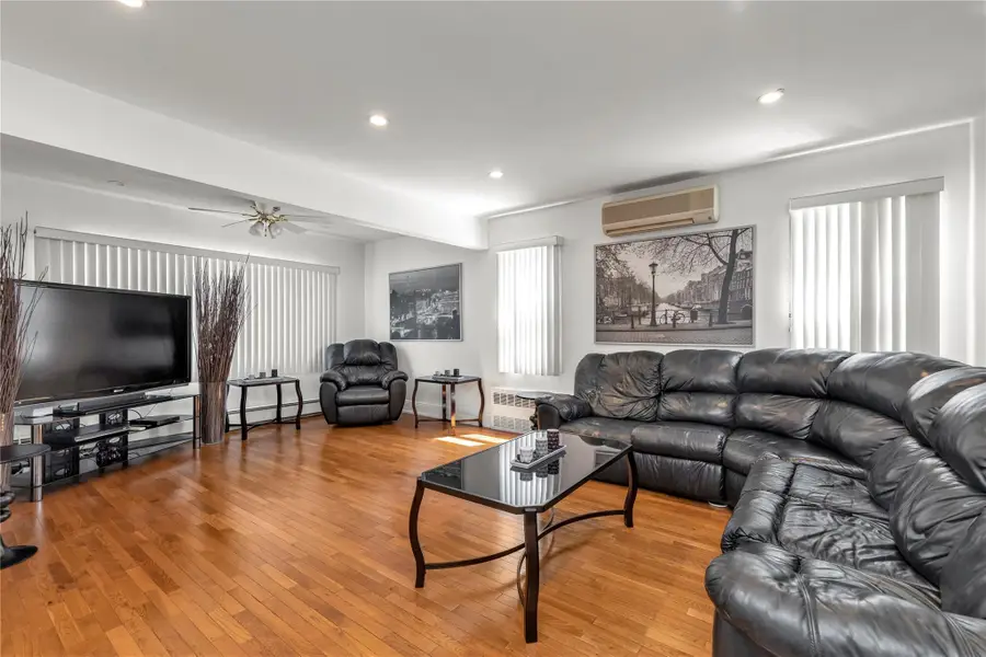 181 Oak Street, West Hempstead, NY 11552 - Image #3