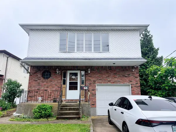 44 Cherry Lane, Carle Place, NY 11514