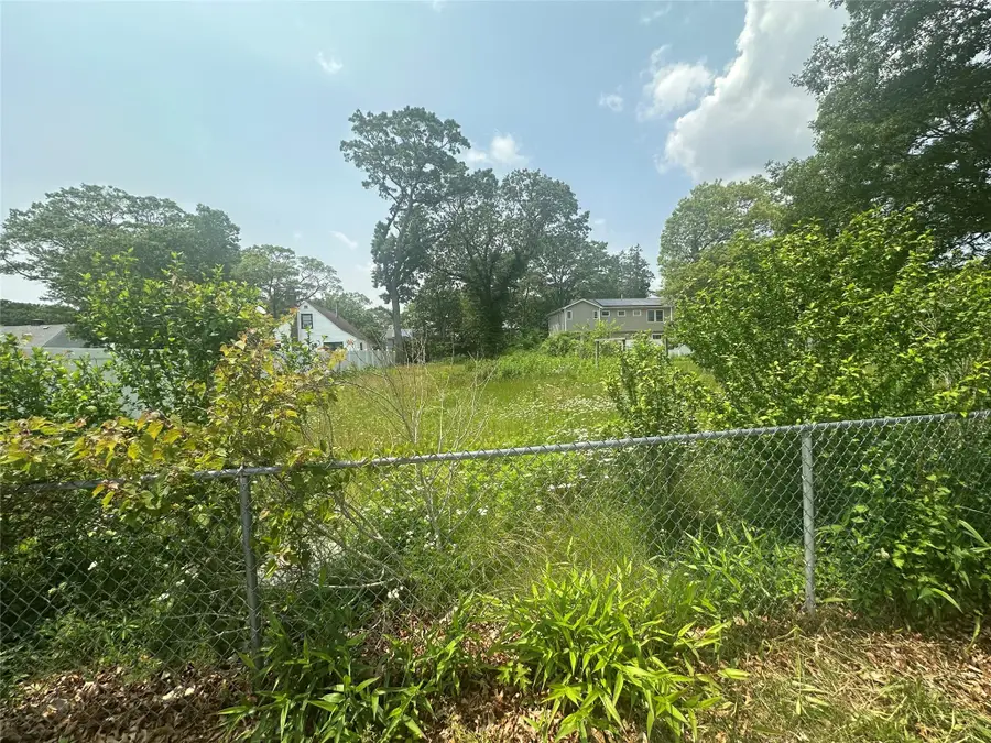 35 Bedford Street, Wyandanch, NY 11798 - Image #2