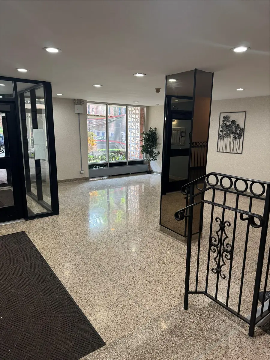 83-60 118th Street #3E, Kew Gardens, NY 11415 - Image #3