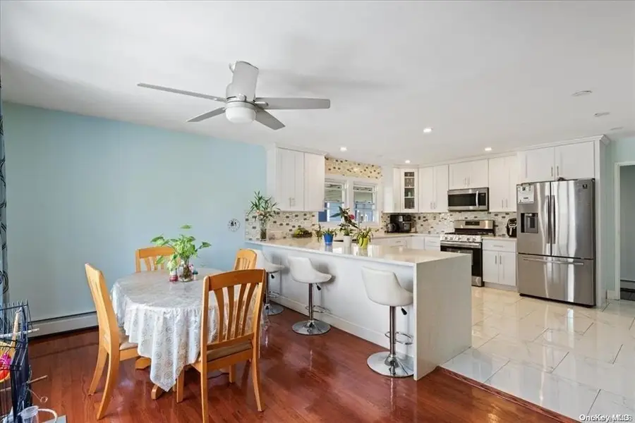 21 Oakley Avenue, Massapequa, NY 11758 - Image #3