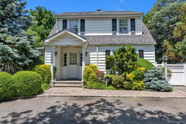 1277 Jerusalem Avenue, Merrick, NY 11566