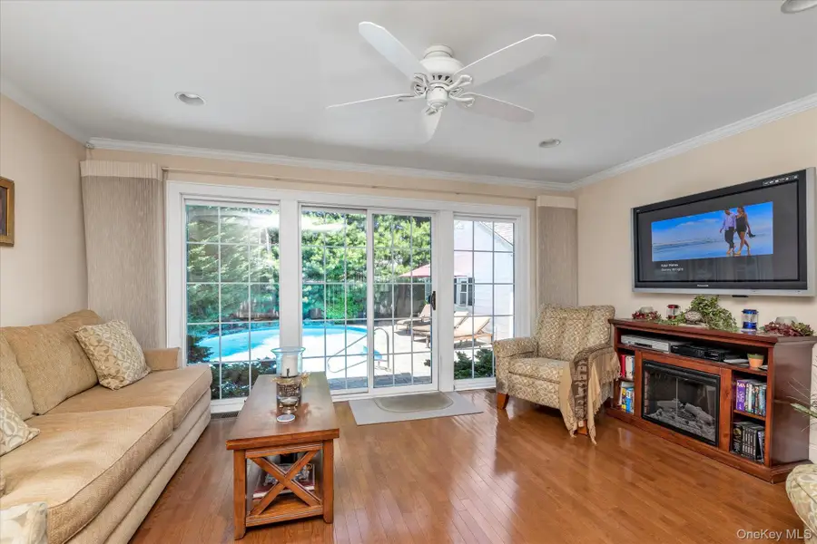 1277 Jerusalem Avenue, Merrick, NY 11566 - #2