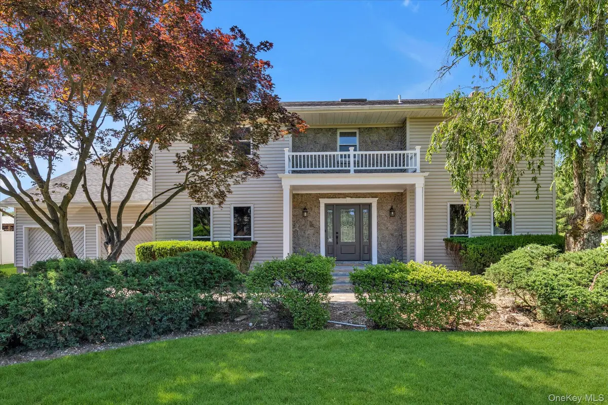 6 Victor Lane, Woodbury, NY 11797 - Image #1