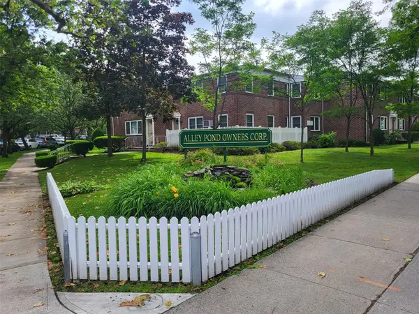224-23 Kingsbury Avenue #B, Oakland Gardens, NY 11364