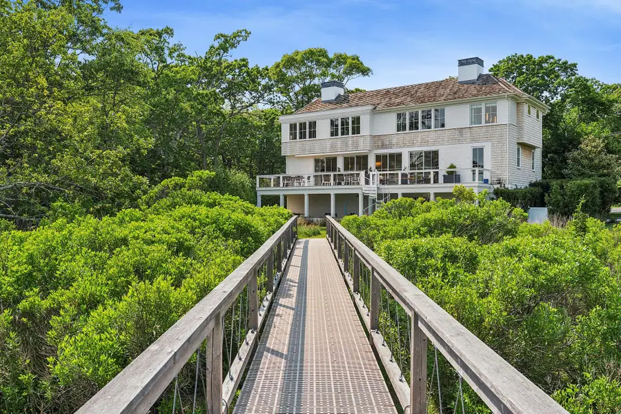 801 Montauk Highway, Westhampton Beach, NY 11978 - Image #3