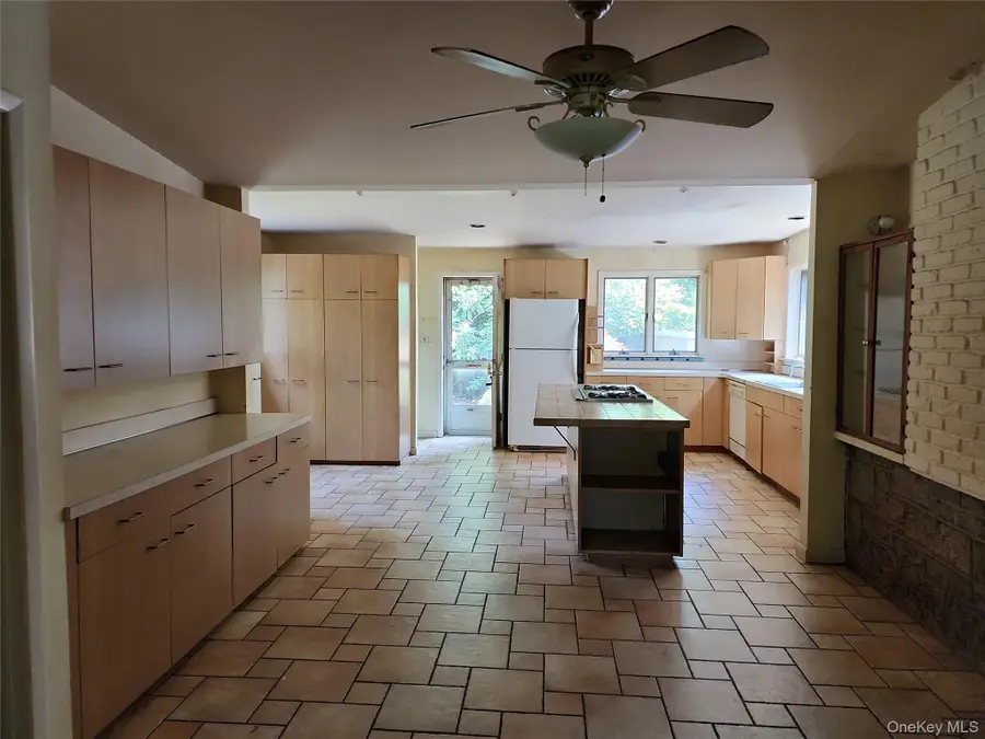 2 High Pine, Glen Cove, NY 11542 - Image #3