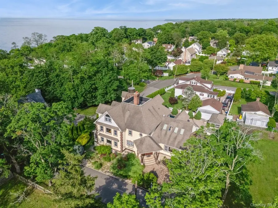 80 Soundview Drive, Rocky Point, NY 11778 - Image #3