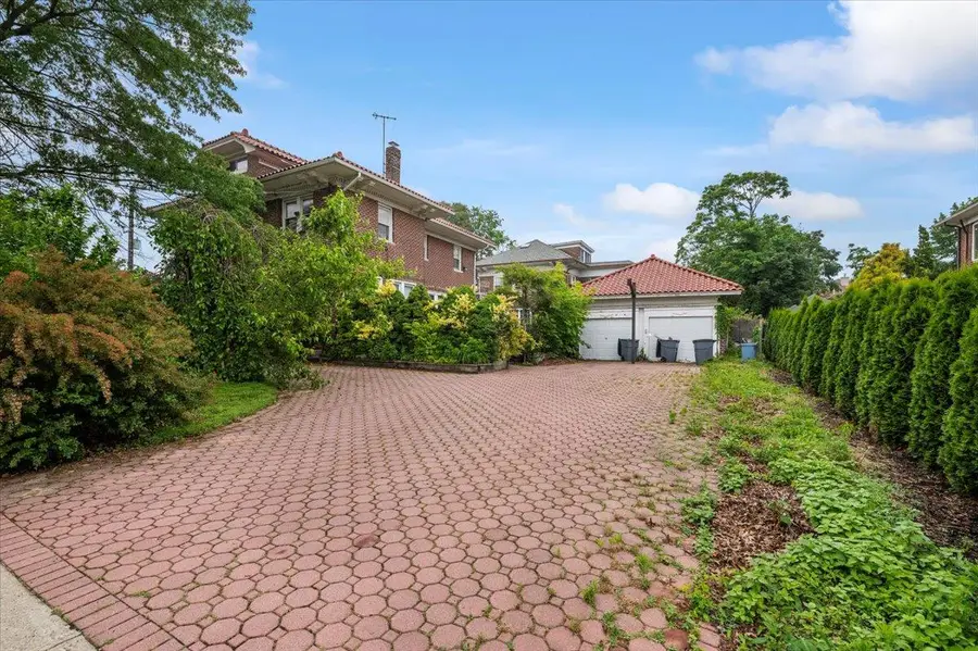 345 Broadway, Lawrence, NY 11559 - Image #2