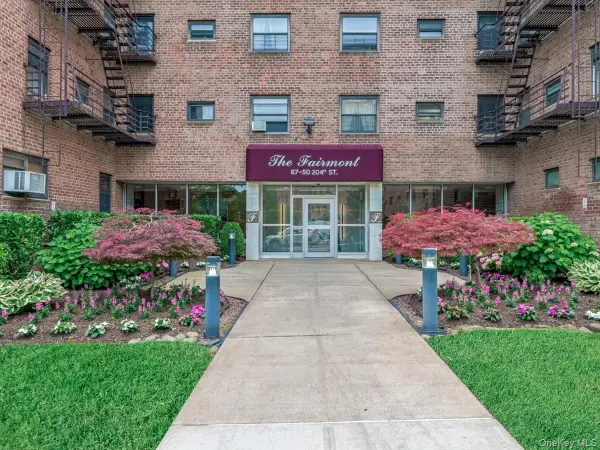 87-50 204 Street #B46, Hollis, NY 11423