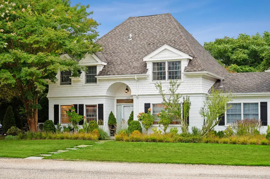 545 Hampton Road #16, Southampton, NY 11968 - Image #3