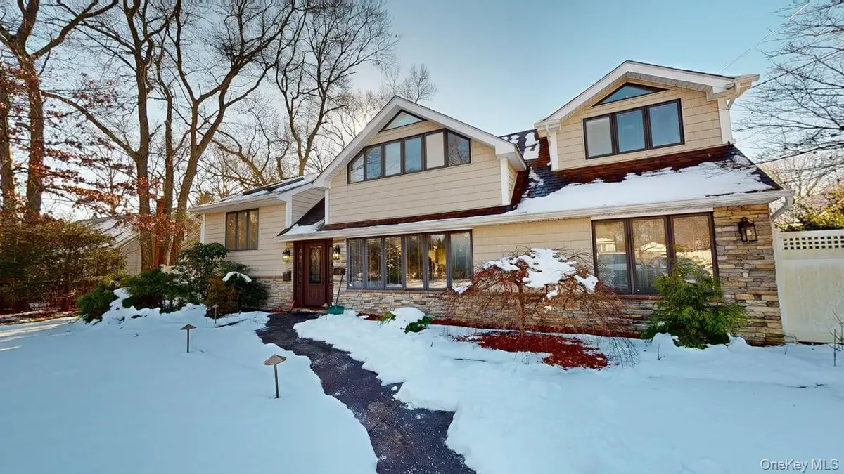 16 Wildwood Lane, Smithtown, NY 11787 - Image #1