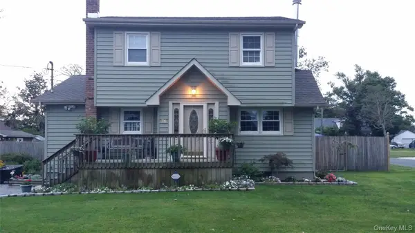 76 Gooseberry Road, Mastic Beach, NY 11951