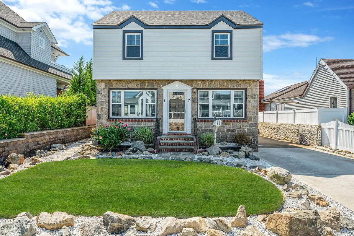 87 E Shore Drive, Babylon, NY 11702 - Image #1