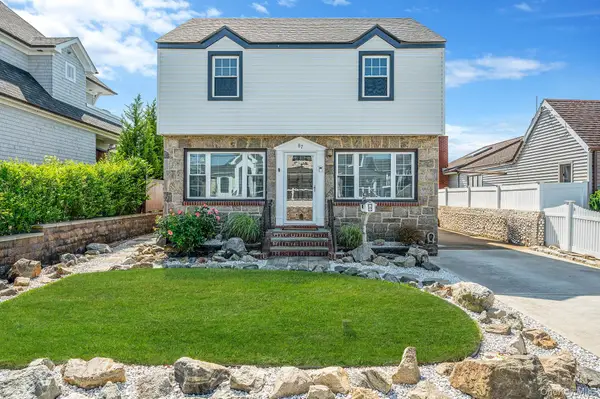 87 E Shore Drive, Babylon, NY 11702