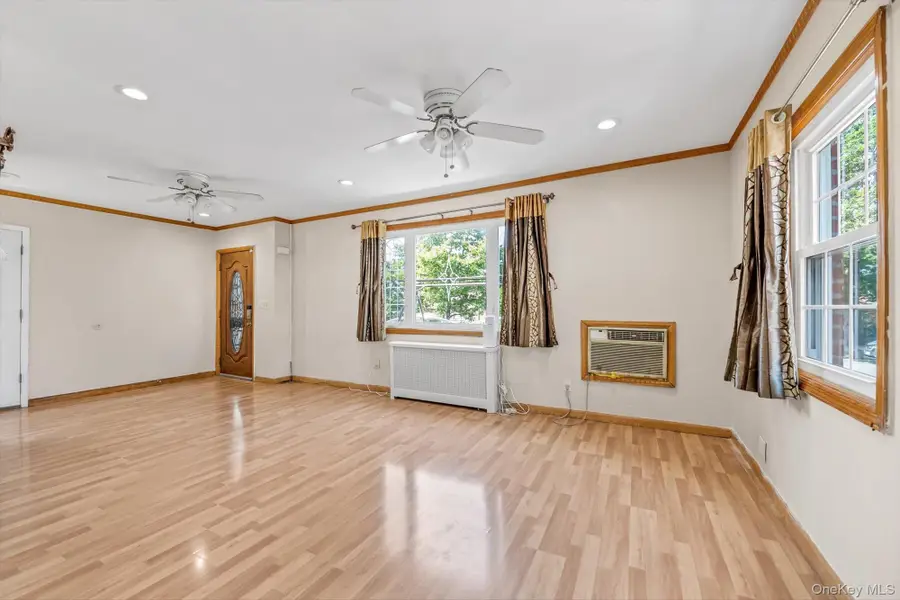 8017 252nd Street, Bellerose, NY 11426 - Image #3