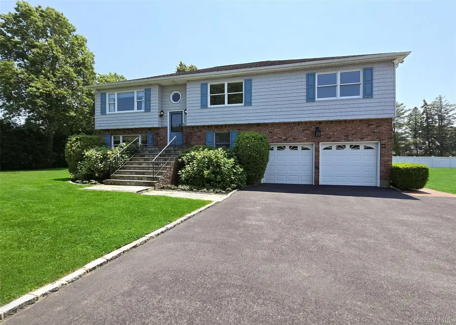 4 Donald Street, Bayville, NY 11709 - Image #2