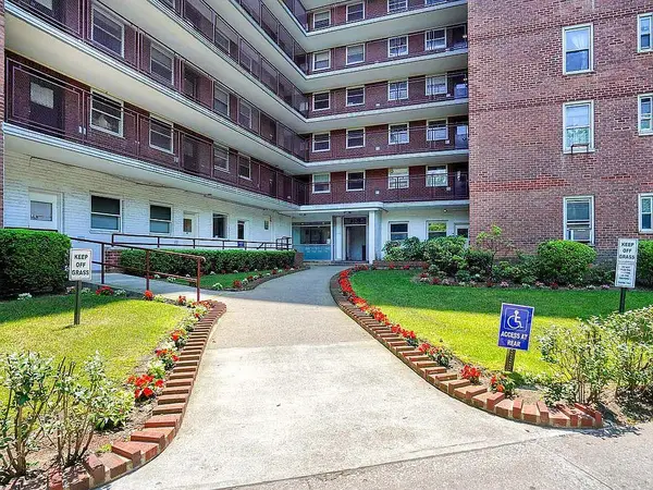 97-40 62 Drive #7J, Rego Park, NY 11374