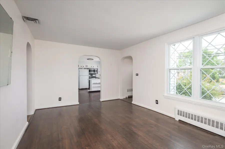 138 Davison Avenue, Oceanside, NY 11572 - Image #3