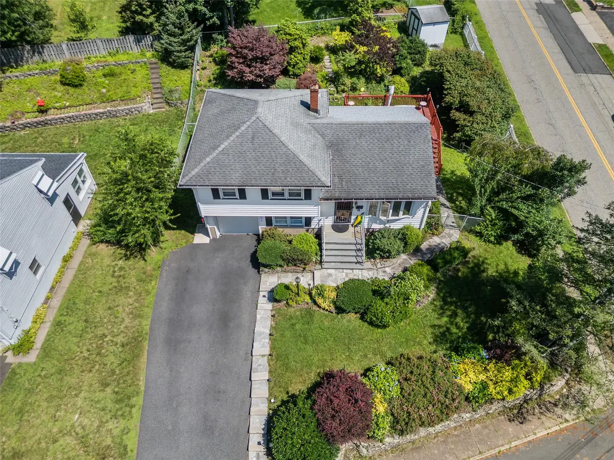 8 Valley View Terrace, Suffern, NY 10901 - #1