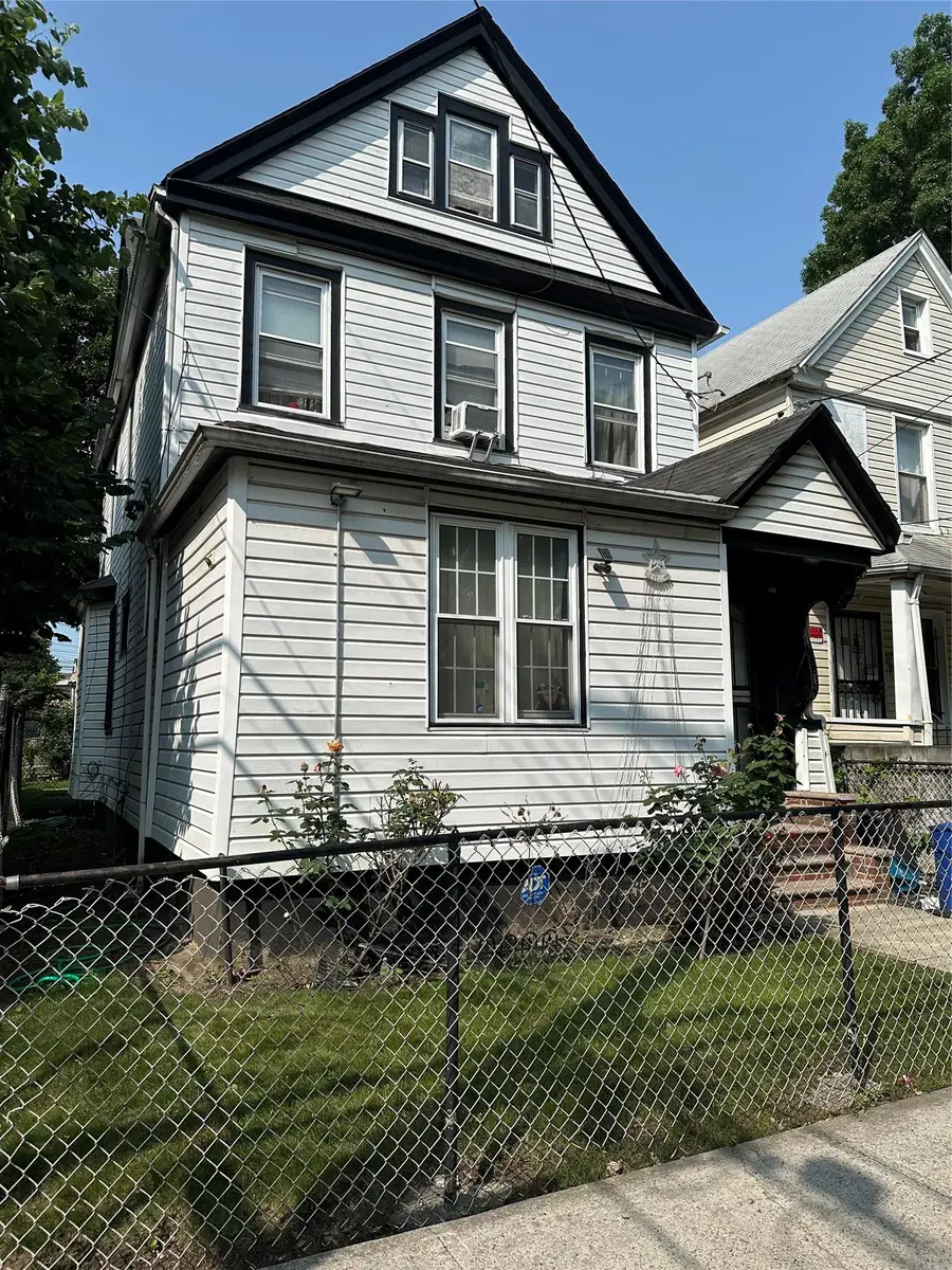 10650 Waltham Street, Jamaica, NY 11435 - Image #2