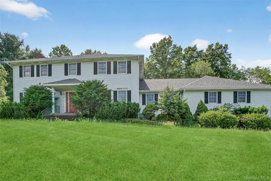 561 Toleman Road, Rock Tavern, NY 12575 - Image #2