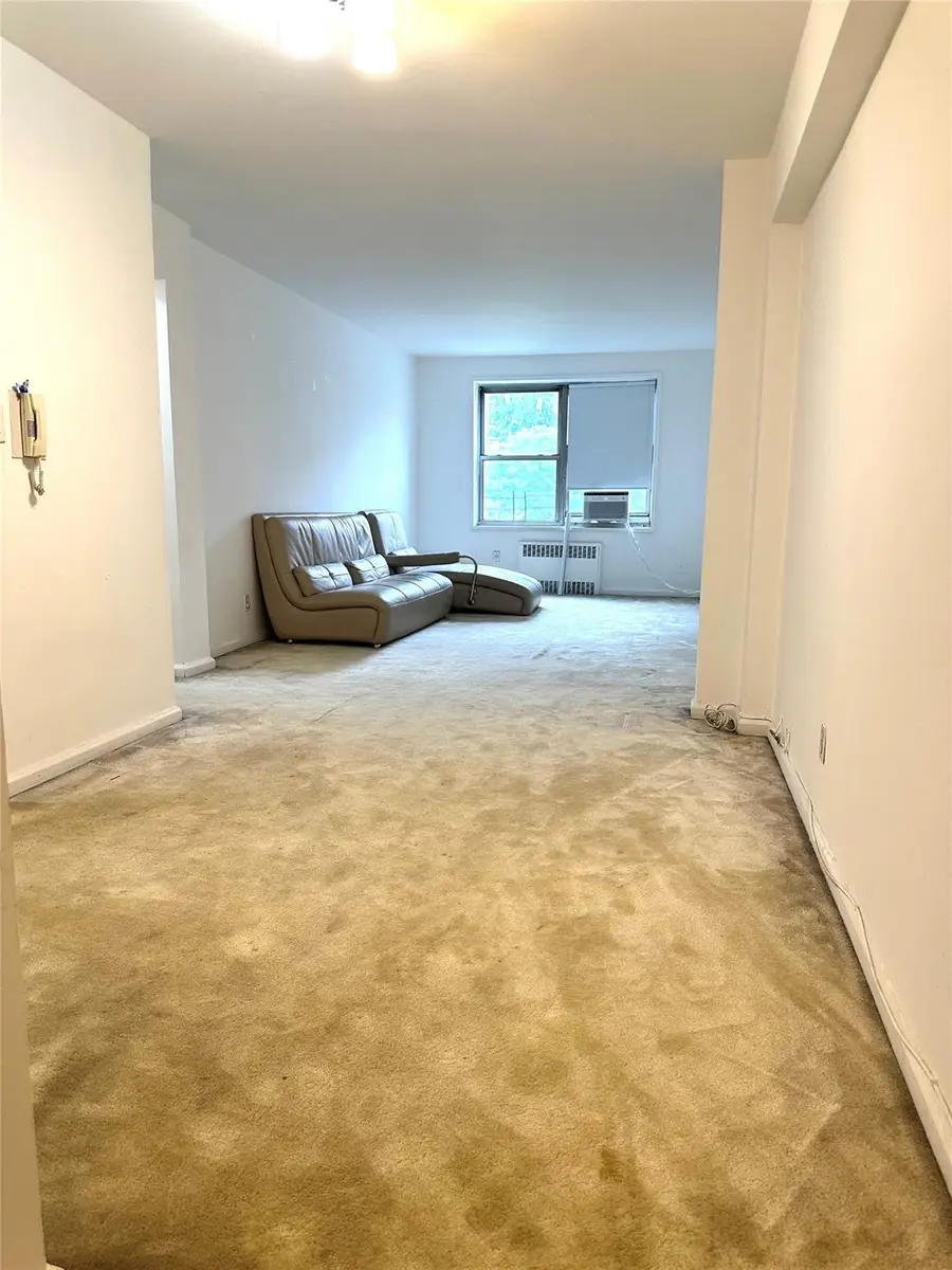 27-04 Parsons Boulevard #2G, Flushing, NY 11354 - Image #3