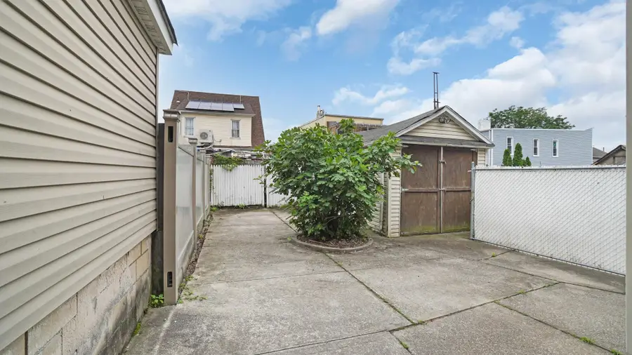 145-50 107th Avenue, Jamaica, NY 11435 - Image #3