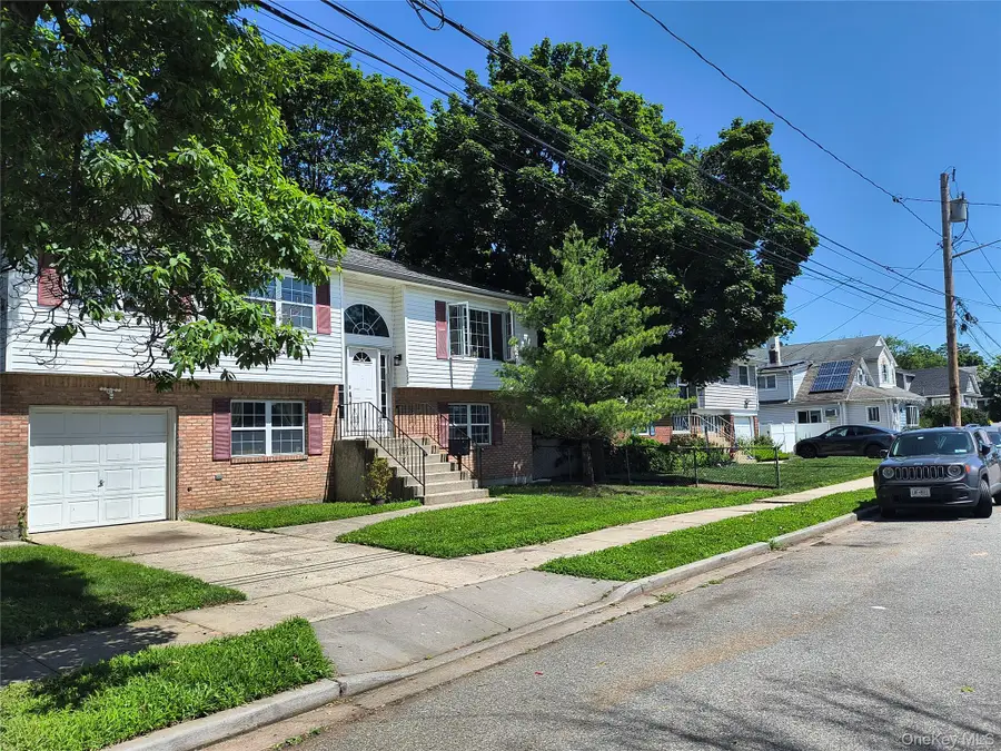 1056 E Arthur Street, Uniondale, NY 11553 - Image #2
