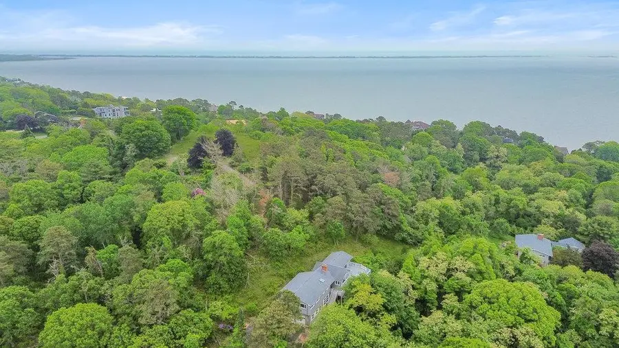 542 Montauk Highway, Southampton, NY 11968 - Image #2