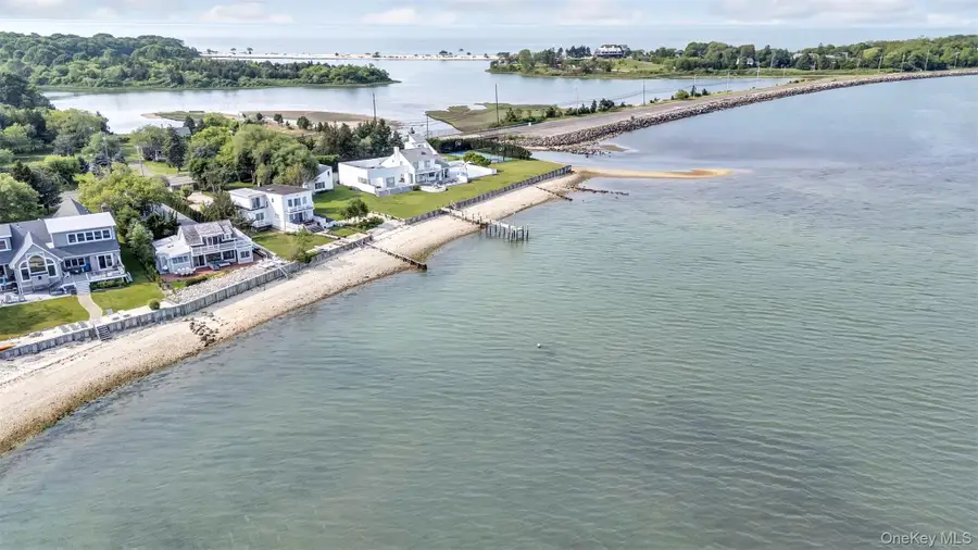 12910 Main Road, East Marion, NY 11939 - Image #2