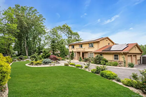 41 Hearthstone Drive, Dix Hills, NY 11746