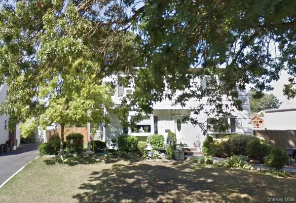 858 Mayer, Wantagh, NY 11793