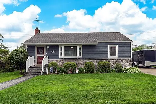 16 Ford Drive W, Massapequa, NY 11758 - Image #1