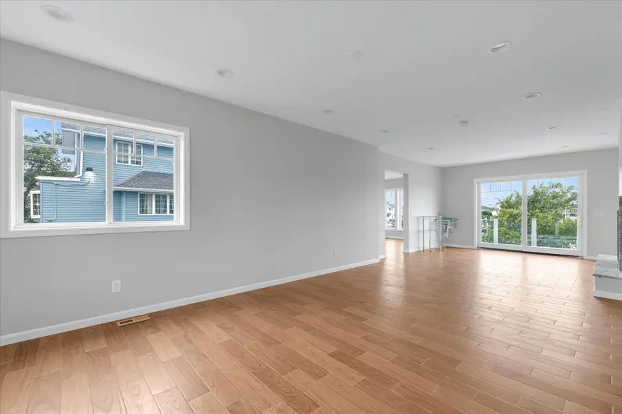 744 S Long Beach Avenue, Freeport, NY 11520 - Image #3