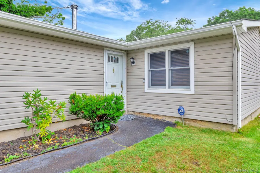 137 Riverside Avenue, Mastic Beach, NY 11951 - Image #3