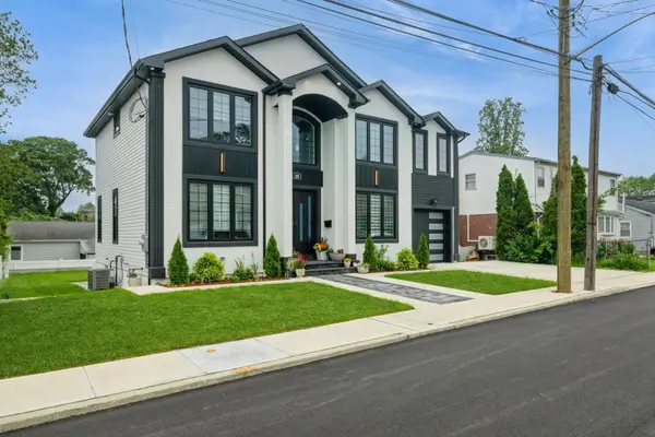 215 Marguerite Ave, South Floral Park, NY 11001