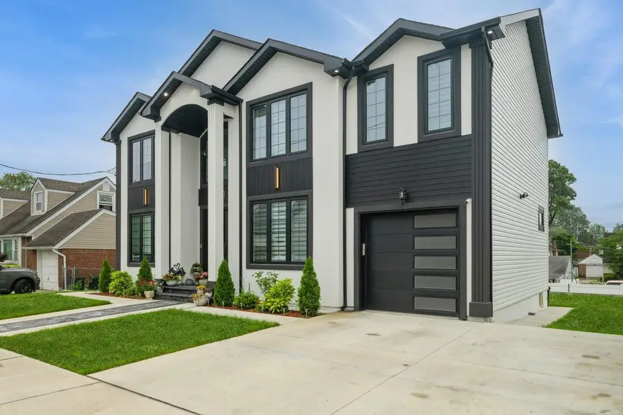 215 Marguerite Ave, South Floral Park, NY 11001 - Image #3