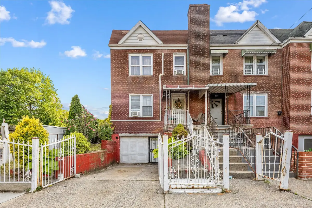 2801 Gunther Avenue, Bronx, NY 10469 - Image #1
