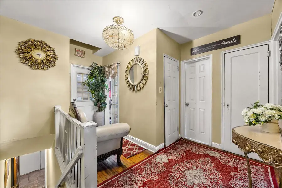 2801 Gunther Avenue, Bronx, NY 10469 - Image #2