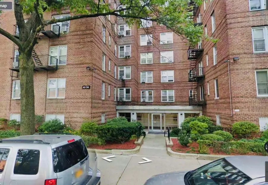 43-36 Robinson Street #5L, Flushing, NY 11355 - Image #2
