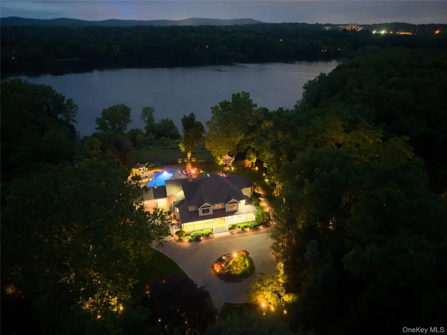 55 Kinsley Grove, Pearl River, NY 10965 - Image #2